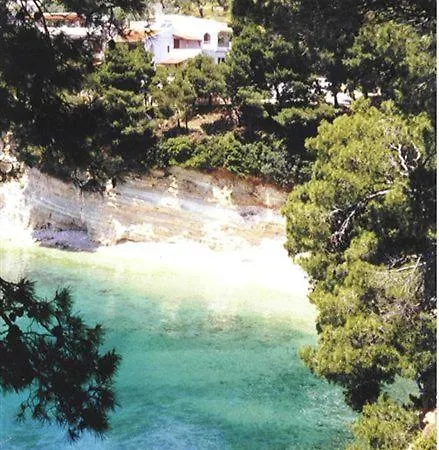 Dolphin Votsi Villa